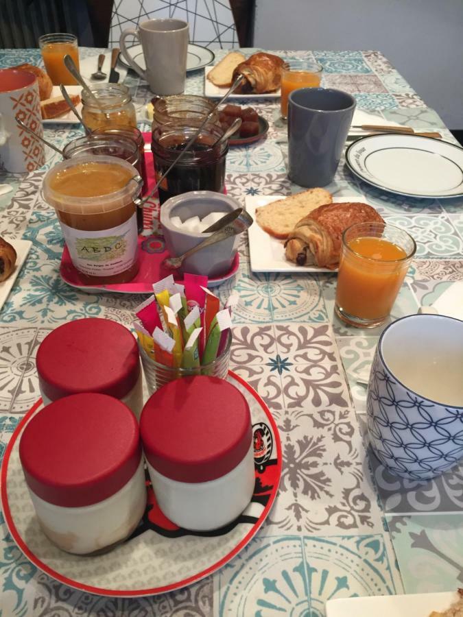 Aux Berges Du Coubisou Bed & Breakfast Екстериор снимка