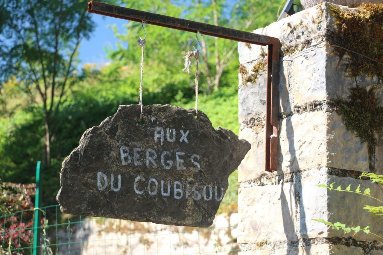 Aux Berges Du Coubisou Bed & Breakfast Екстериор снимка