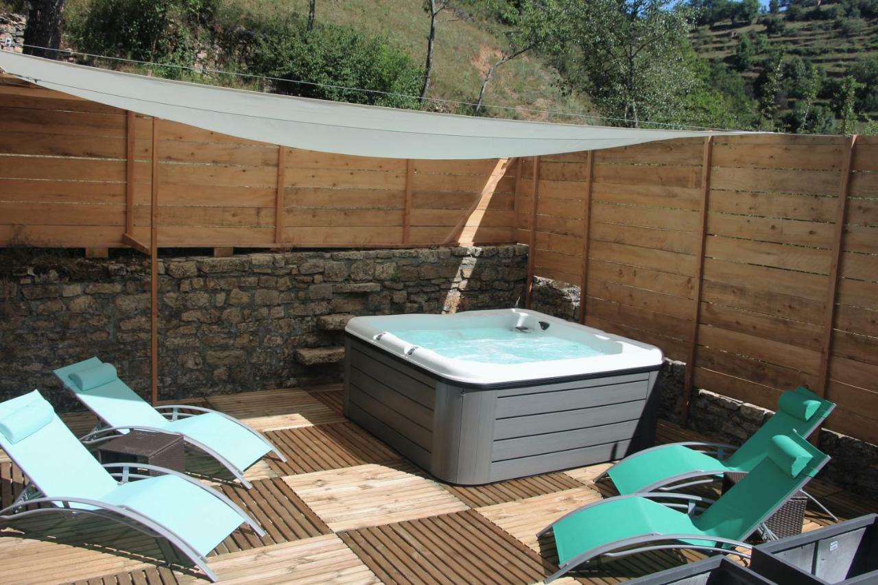 Aux Berges Du Coubisou Bed & Breakfast Екстериор снимка