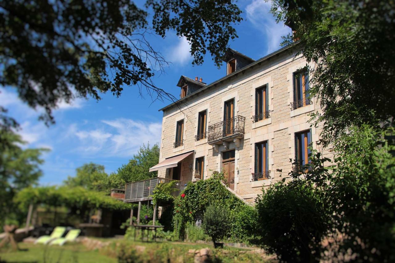Aux Berges Du Coubisou Bed & Breakfast Екстериор снимка